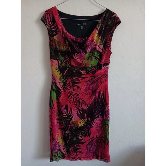 Corrected Apparel Dress, Women’s Petite Size 8, Hawaiian Floral print, Lined,... - Picture 1 of 4